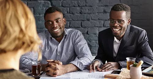3 façons d'attirer l'attention des employeurs 3 façons d'attirer l'attention des employeurs