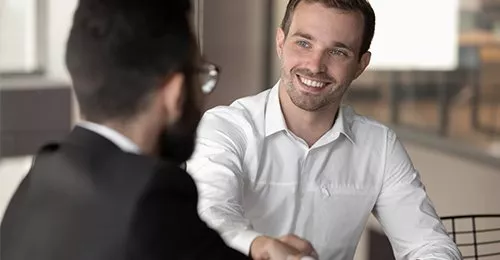 Étudiants : 3 facteurs qui impressionneront les employeurs Étudiants : 3 facteurs qui impressionneront les employeurs